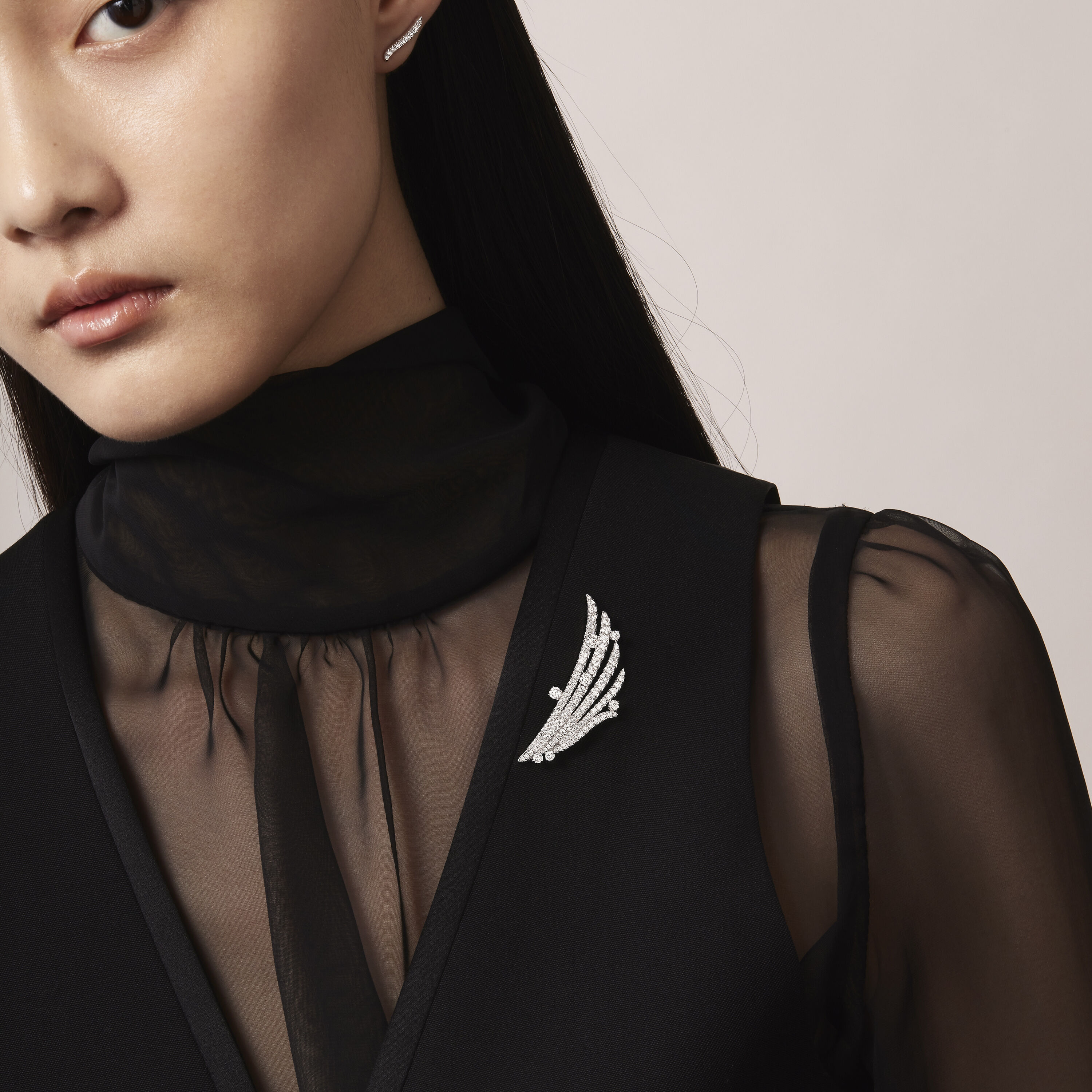 VELA 法式鑲嵌鑽石胸針, 18K 黄金, large