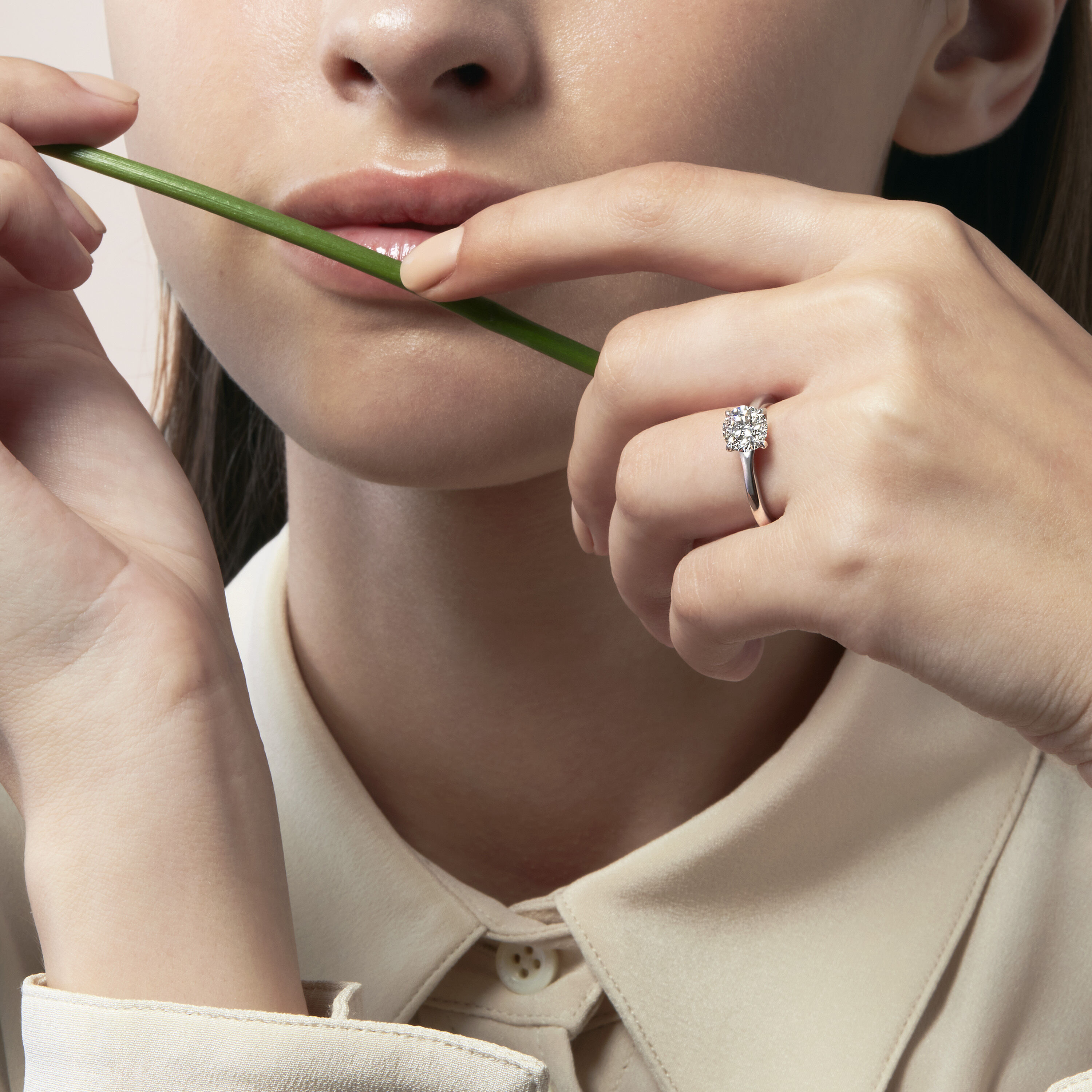 Vela Solitaire 鑲座鑲鑽戒指, 18K 黄金, large