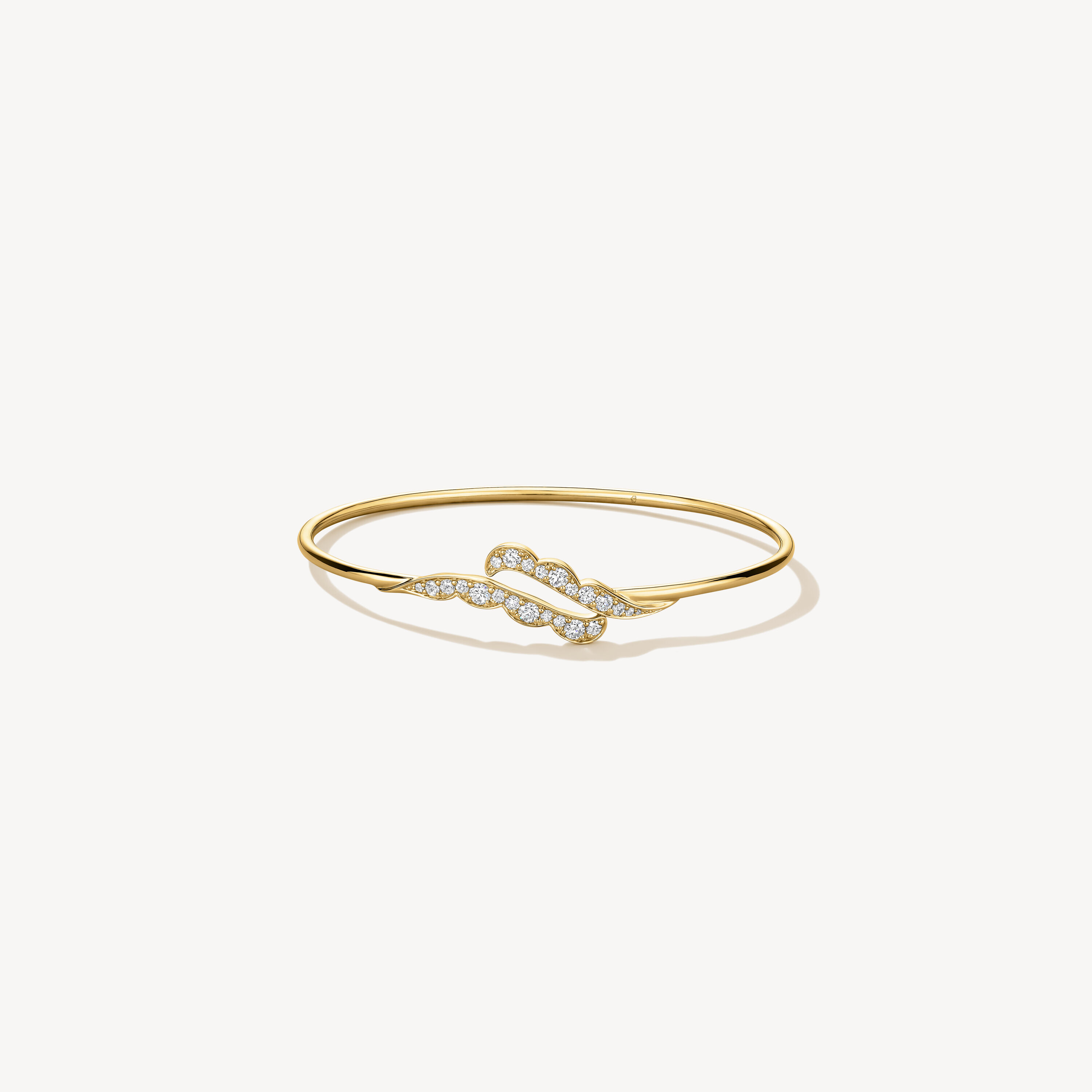 Lorelei Ribbon Flexi Bangle, 18K Yellow Gold, large