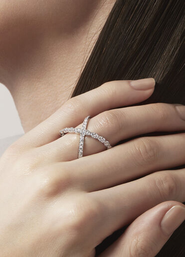 Lorelei Criss Cross 鑽石戒指, 18K 白金 Lorelei Criss Cross 鑽石戒指, 18K 白金, large