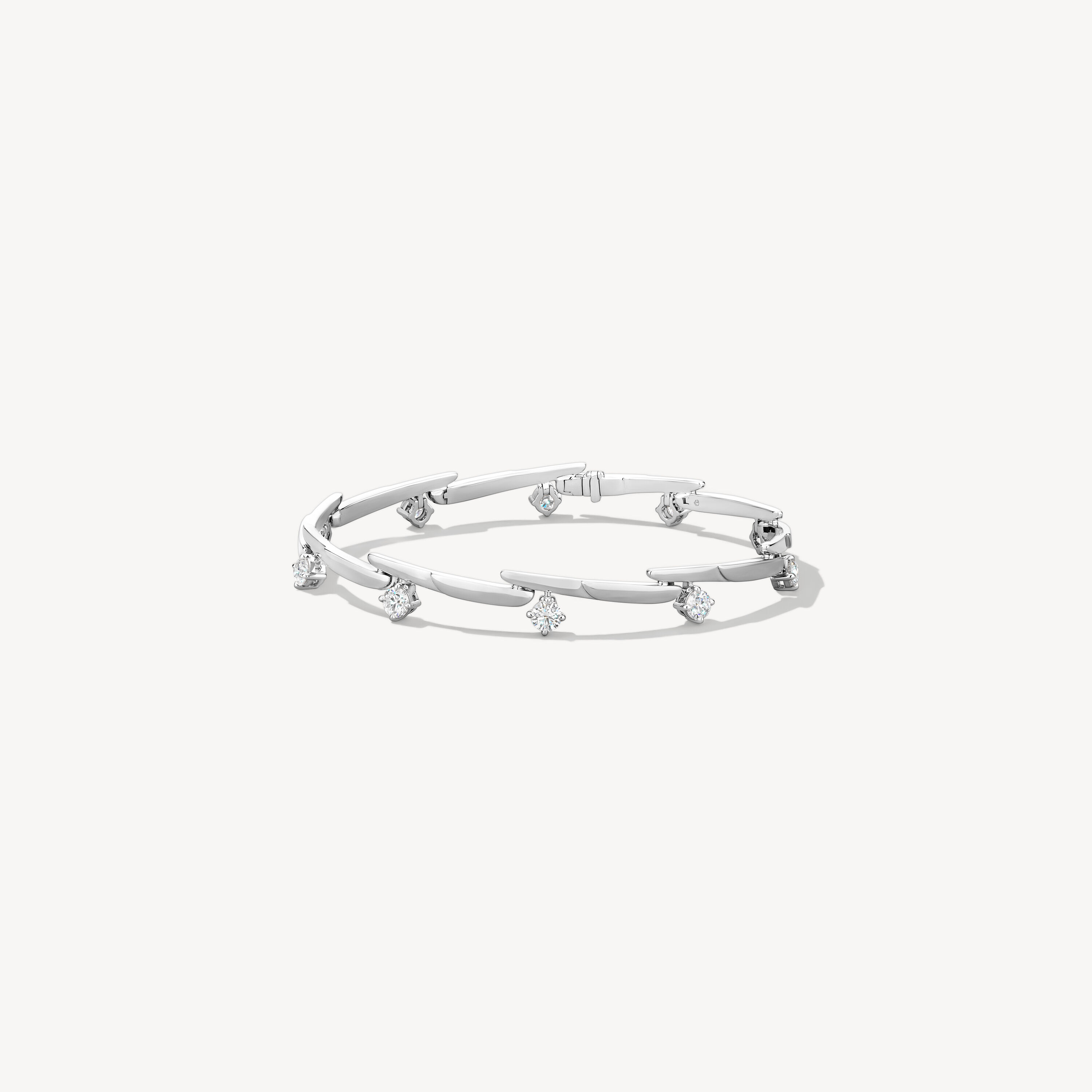 VELA Crossover Bracelet, 18K White Gold, large