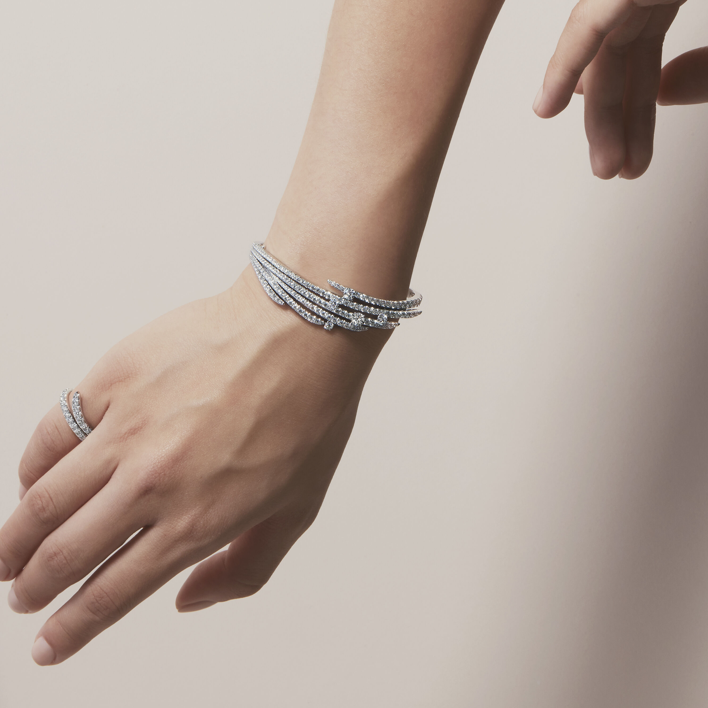 VELA French Cut Pav&eacute; Bangle
, 18K White Gold, large